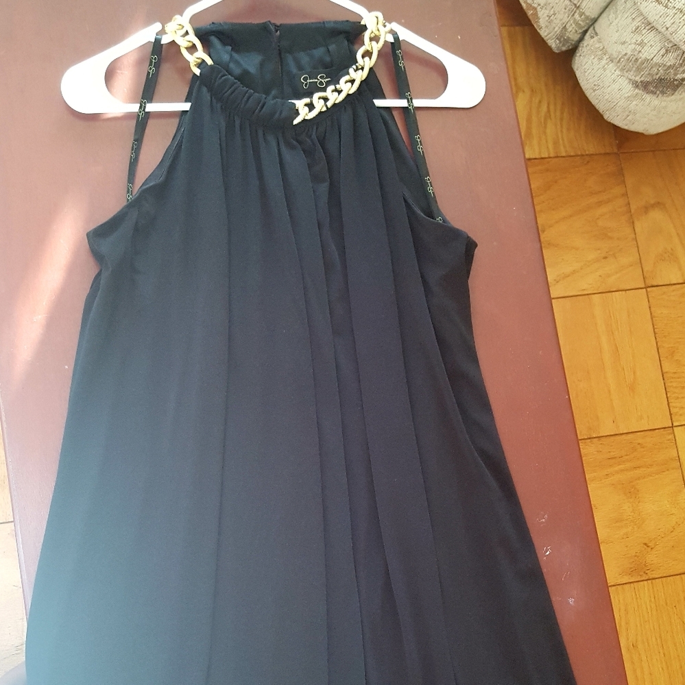 Short black party dress